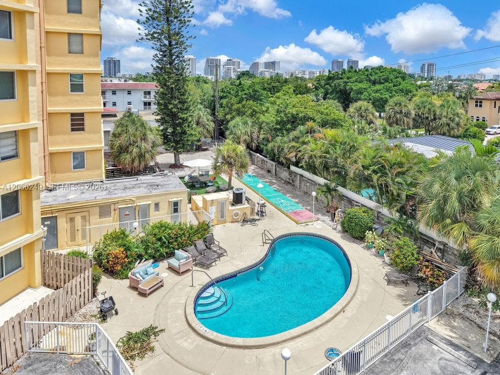 2400 NE 9th St # 201, Fort Lauderdale FL 33304 photo 5