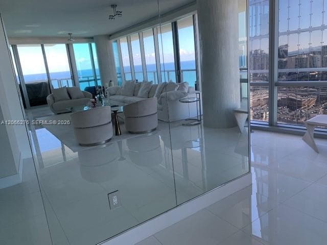 17121 Collins Ave # 2808, Sunny Isles Beach FL 33160