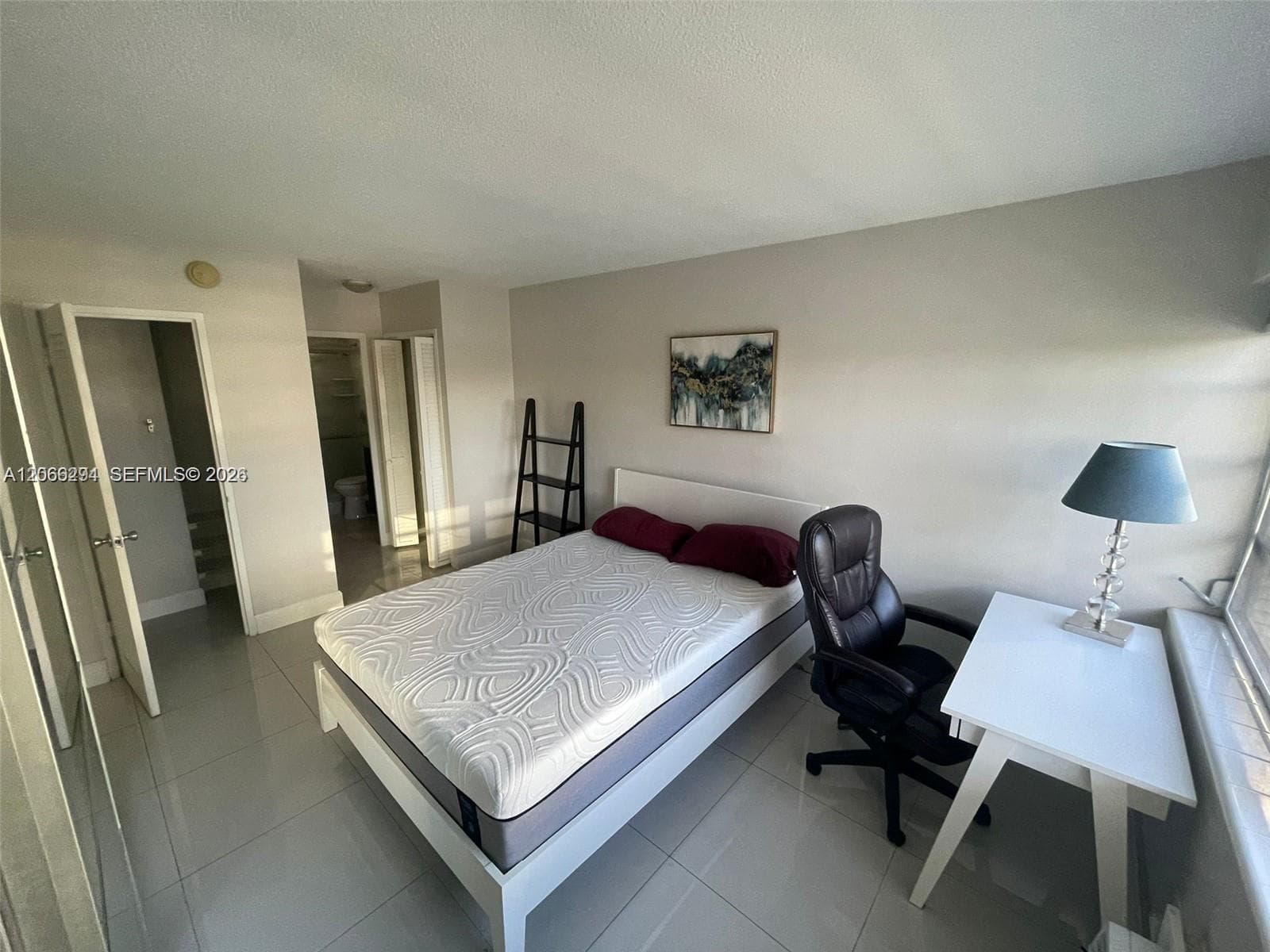 220 Kings Point Dr # 303, Sunny Isles Beach FL 33160 photo 3