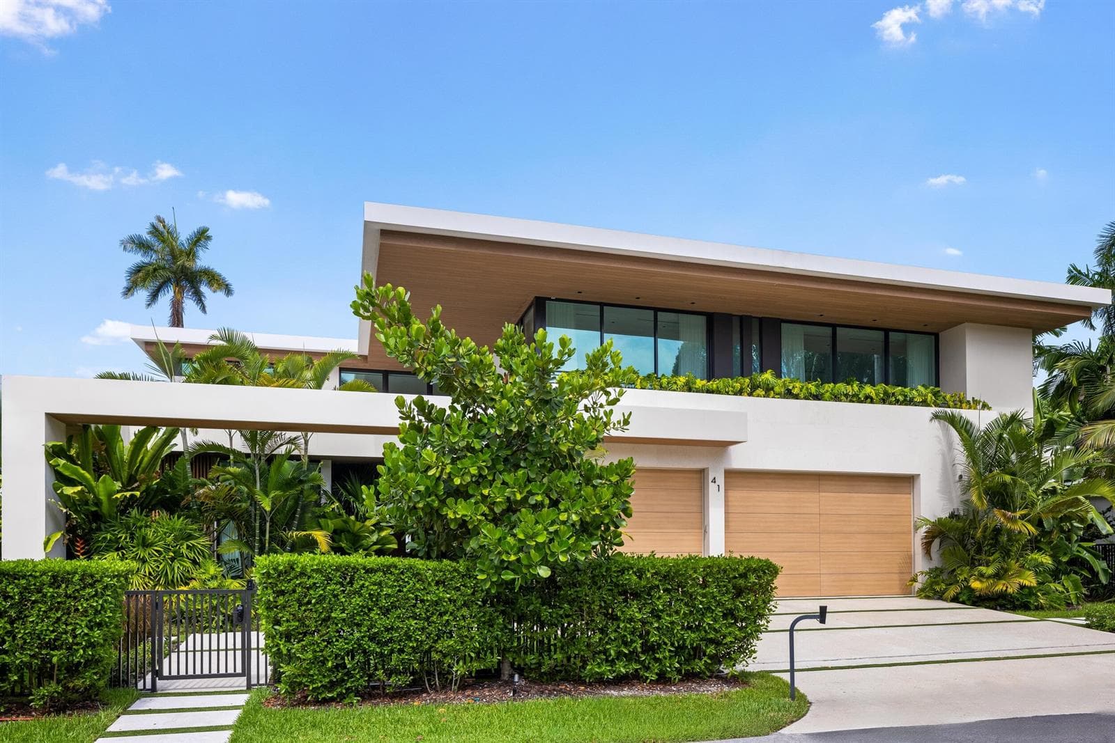 41 NURMI Drive, Fort Lauderdale FL 33301 photo 3