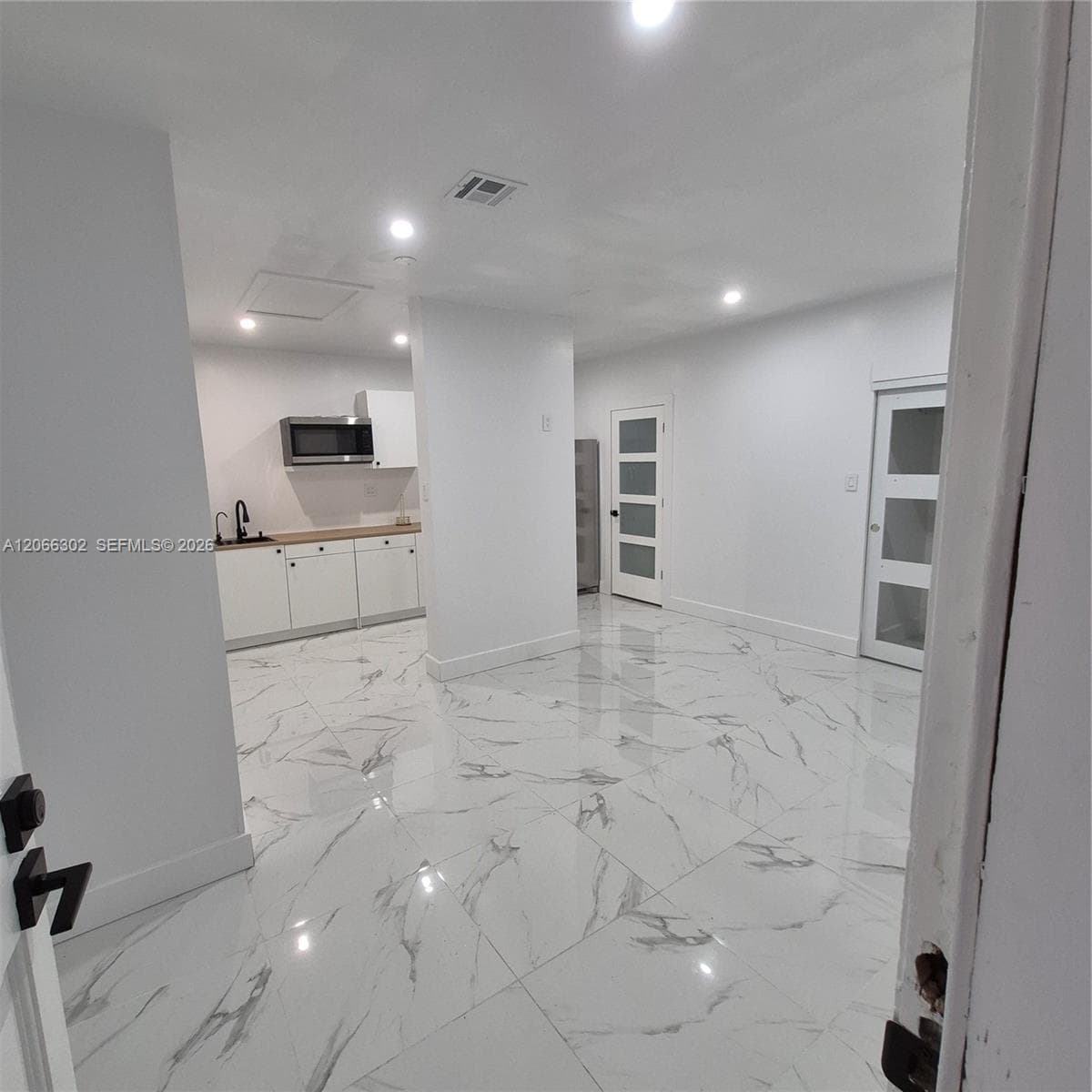 8220 NW 199th St # 8220, Hialeah FL 33015