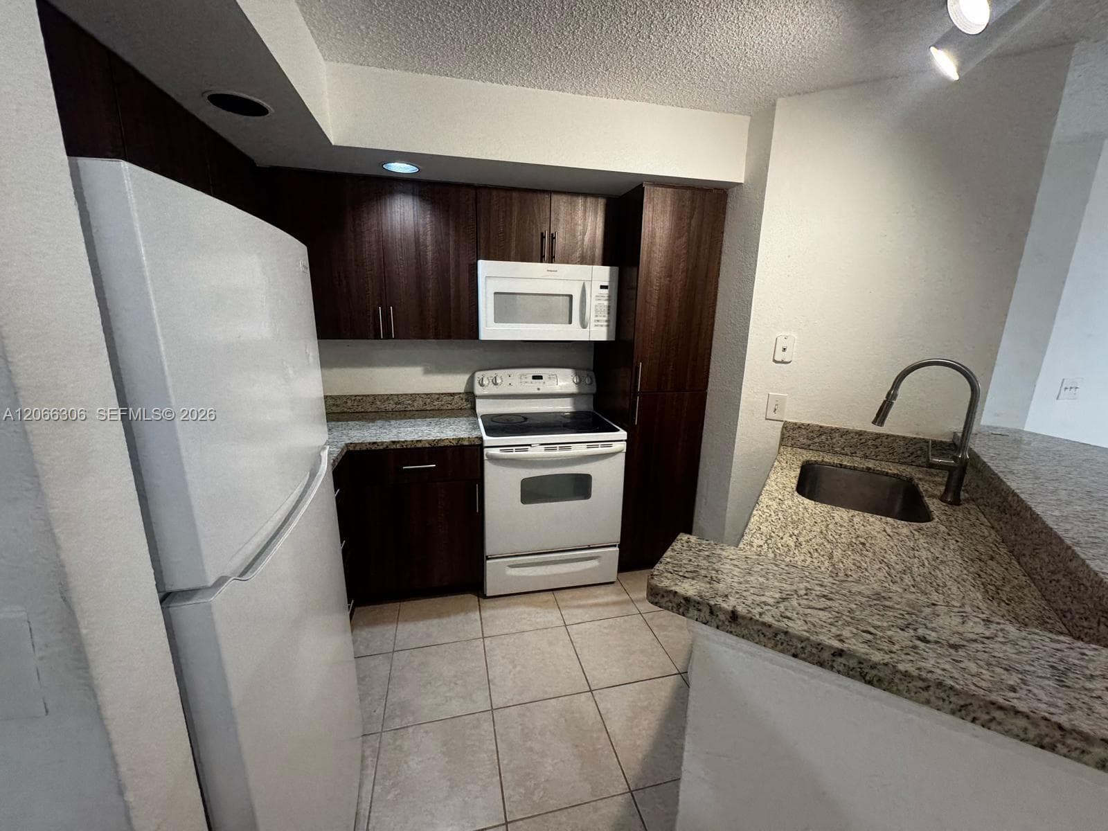 3370 N Pinewalk Dr N # 1213, Margate FL 33063 photo 3
