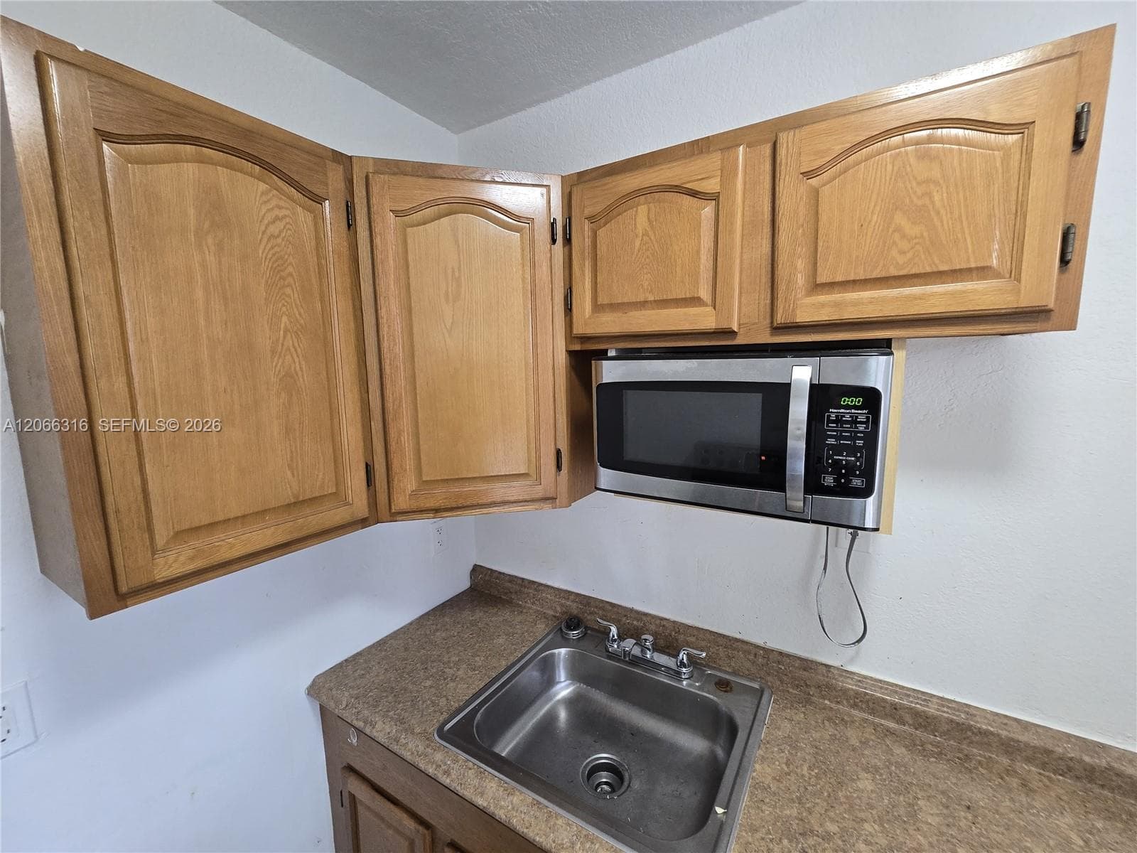 535 NW 7th St # 3, Miami, FL 33136 photo 2