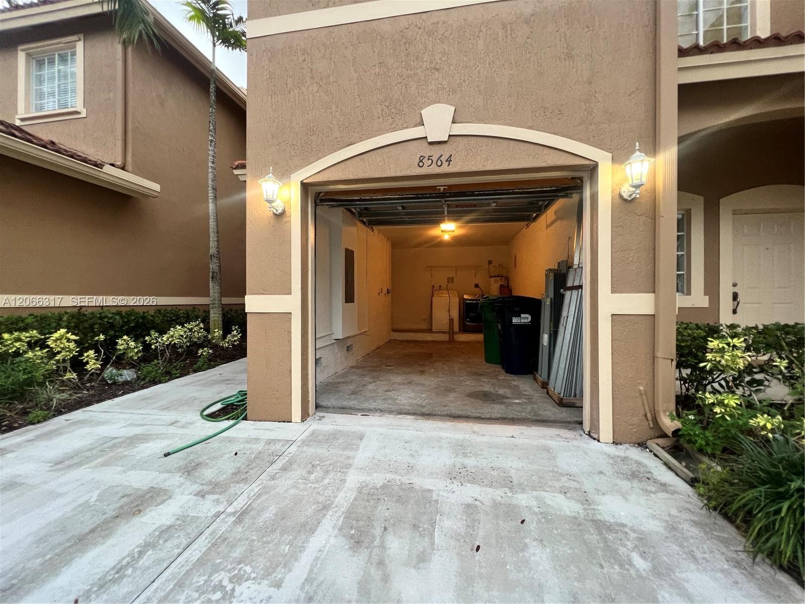 8564 SW 214th Way, Cutler Bay FL 33189 photo 4