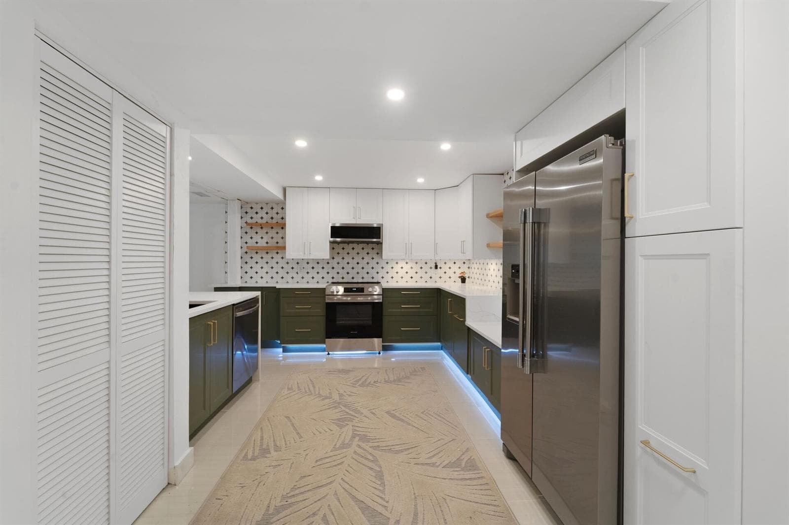 620 Tennis Club Drive # 103, Fort Lauderdale FL 33311 photo 3