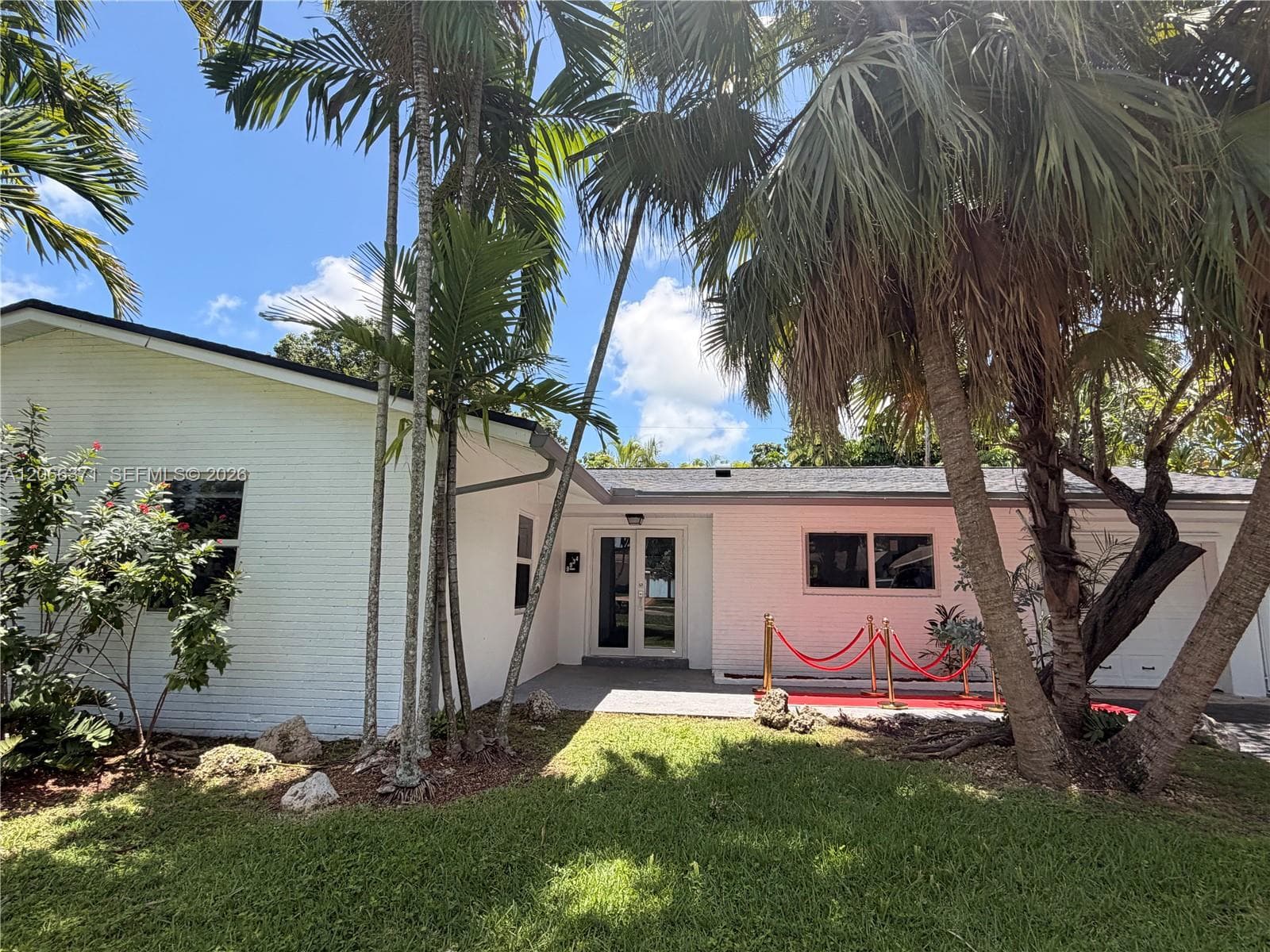 9934 SW 195th St, Cutler Bay FL 33157 photo 2