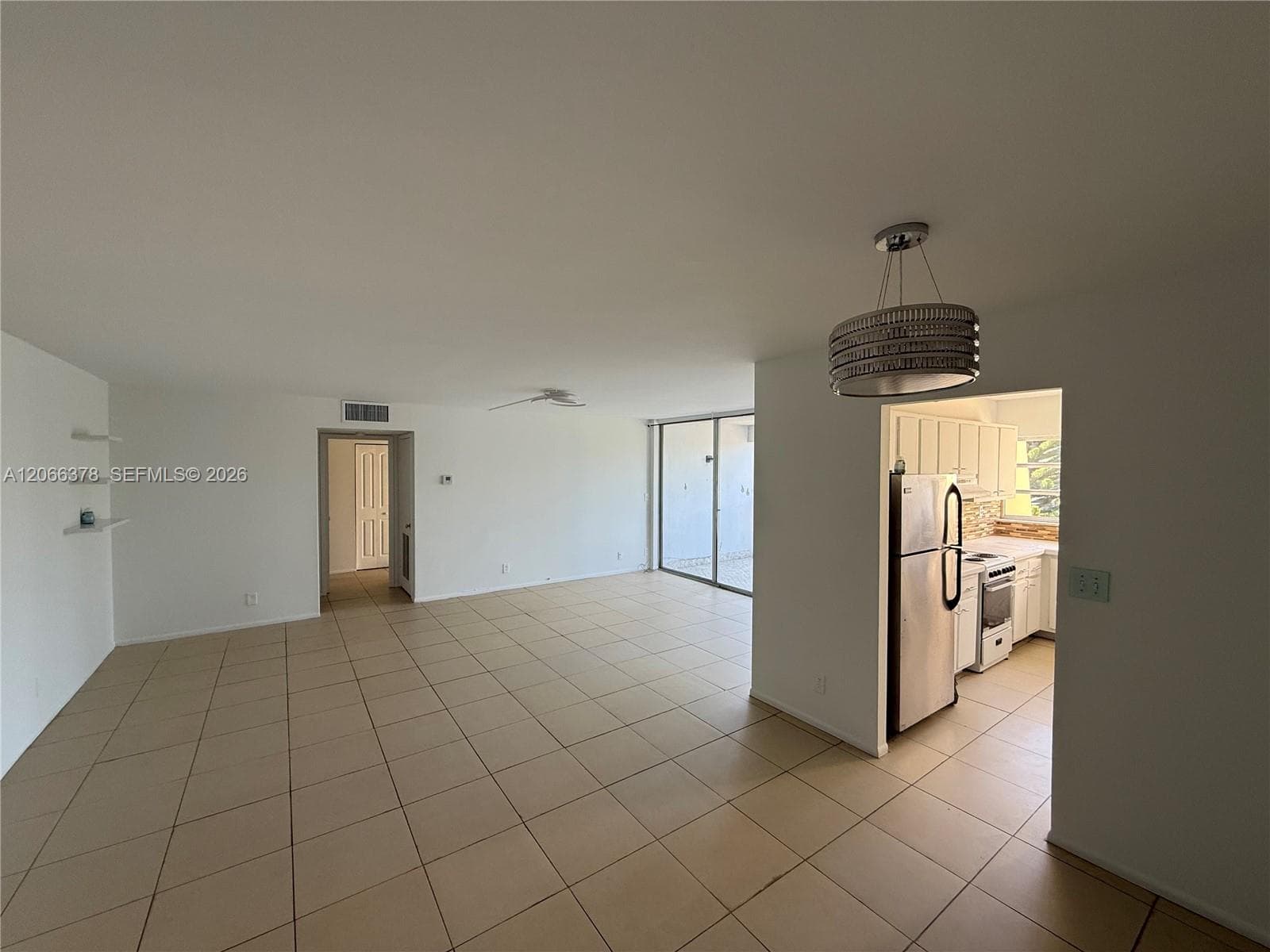 952 NE 199th St # 4K, Miami FL 33179 photo 2
