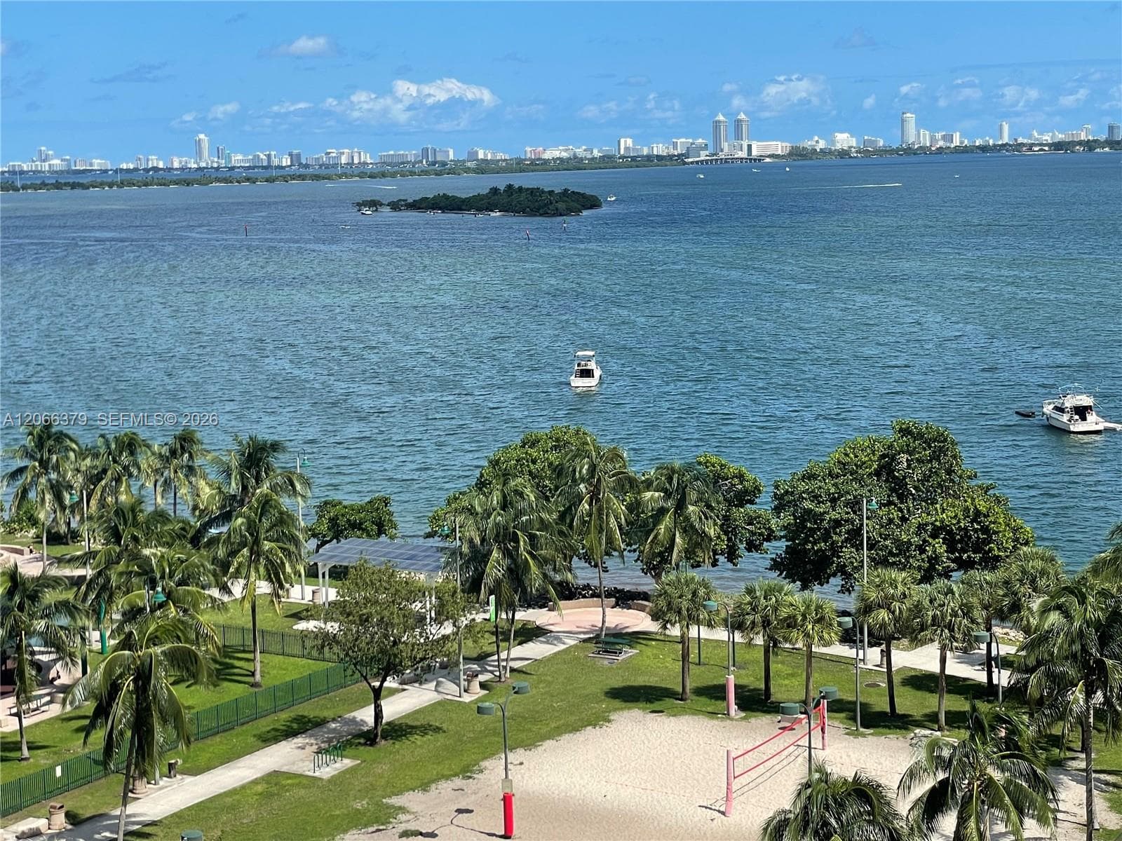 1750 N Bayshore Dr #2810, Miami FL 33132 photo 2