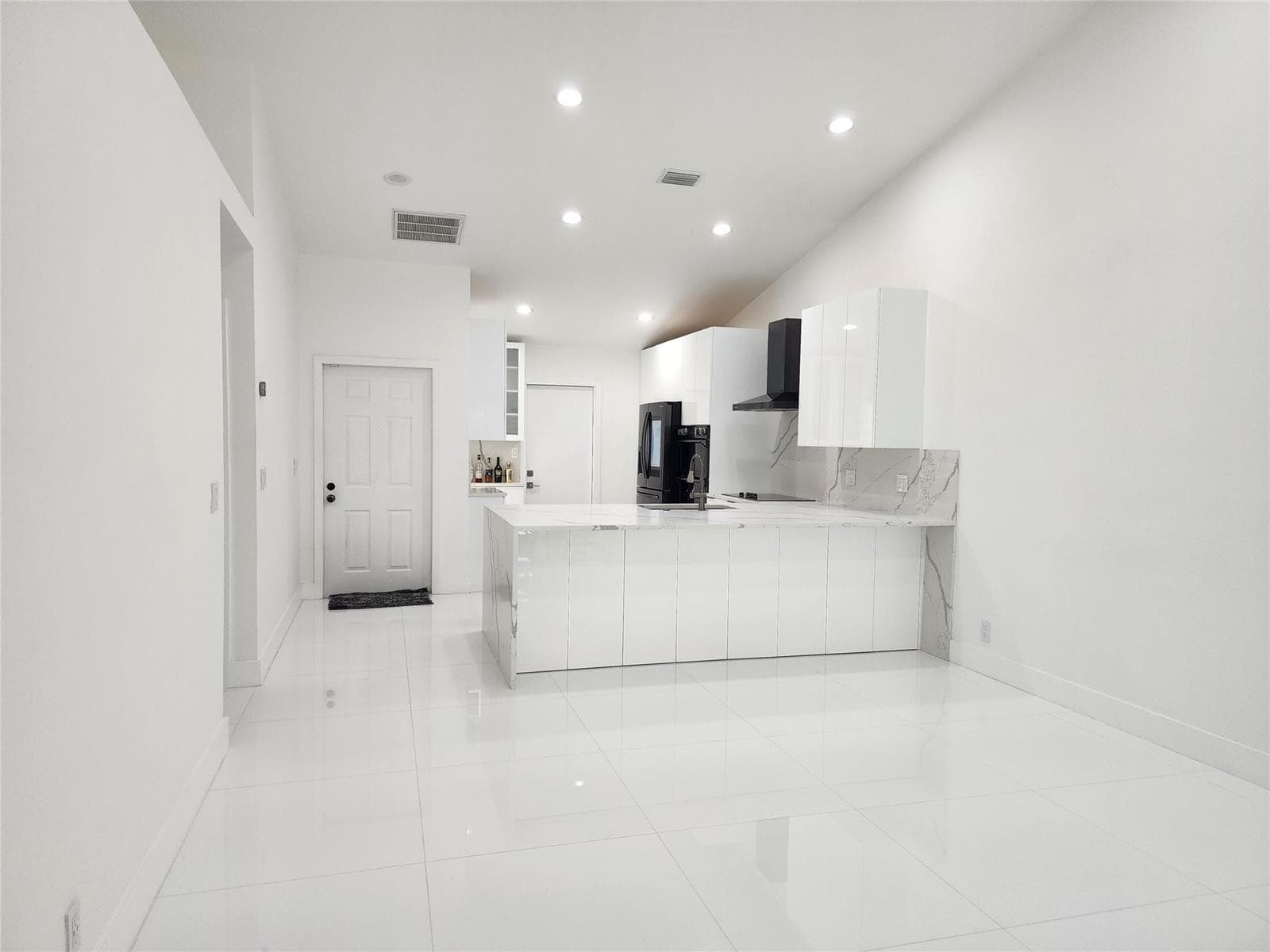 9020 NW 60TH Street, Tamarac FL 33321 photo 5