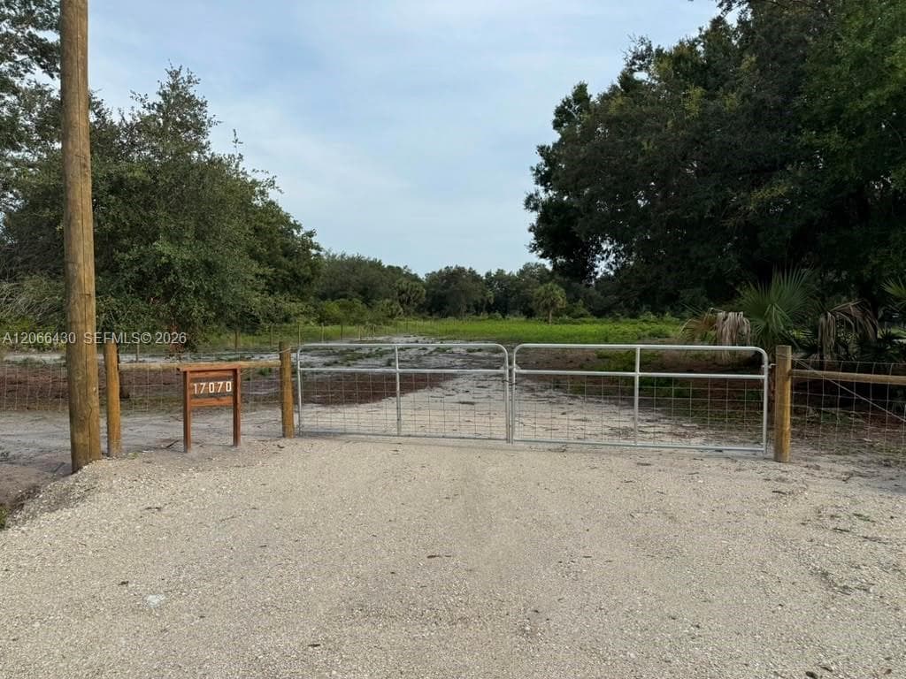 17070 NW 276th St, Okeechobee FL 34972 photo 2