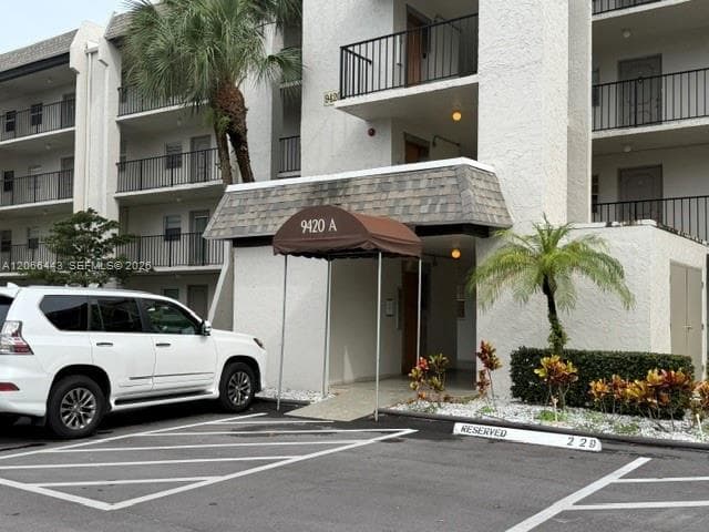 9420 Poinciana Pl # 407, Davie FL 33324 photo 2