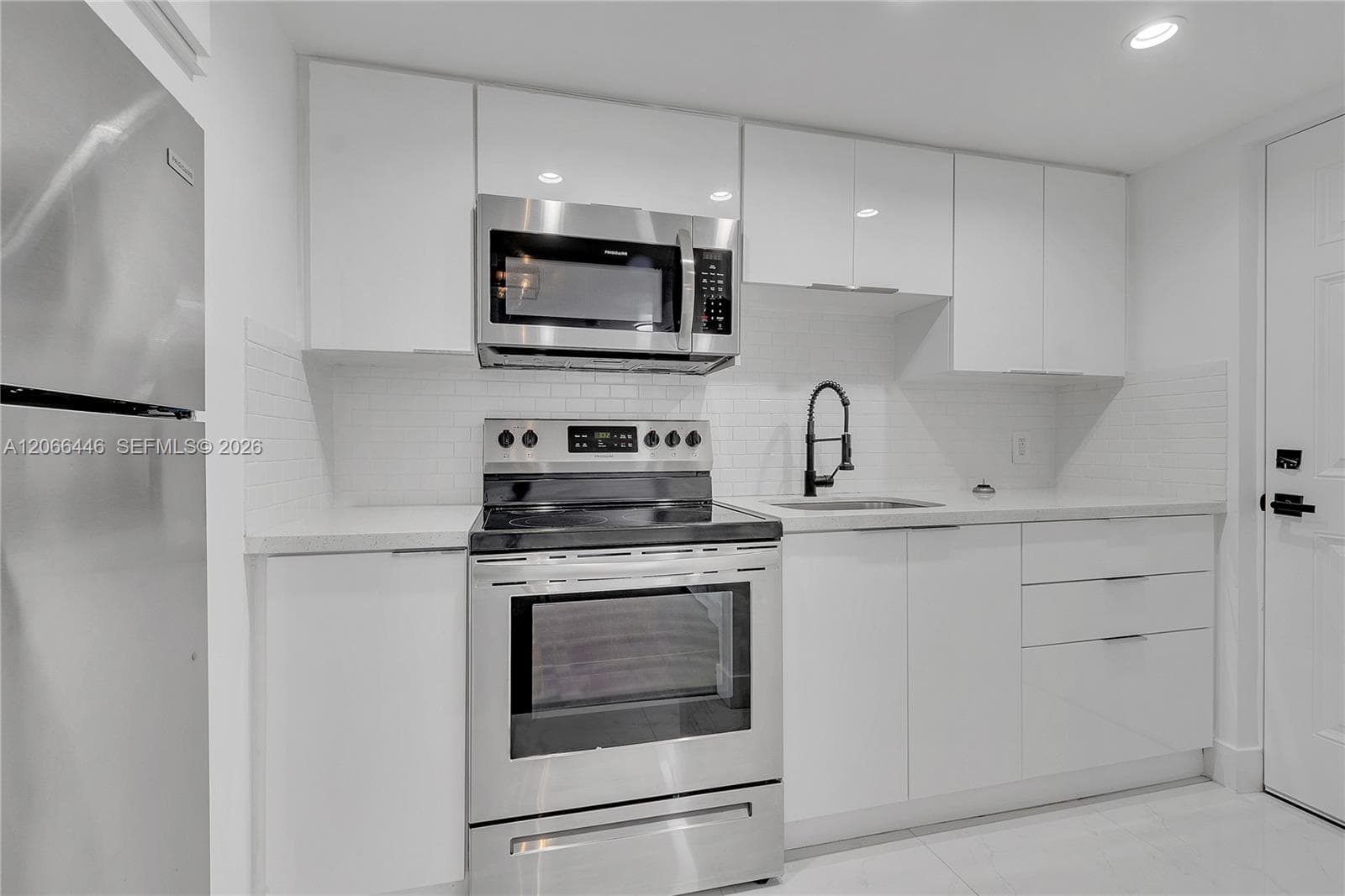 1114 S Douglas Rd # 4, Coral Gables FL 33134 photo 2