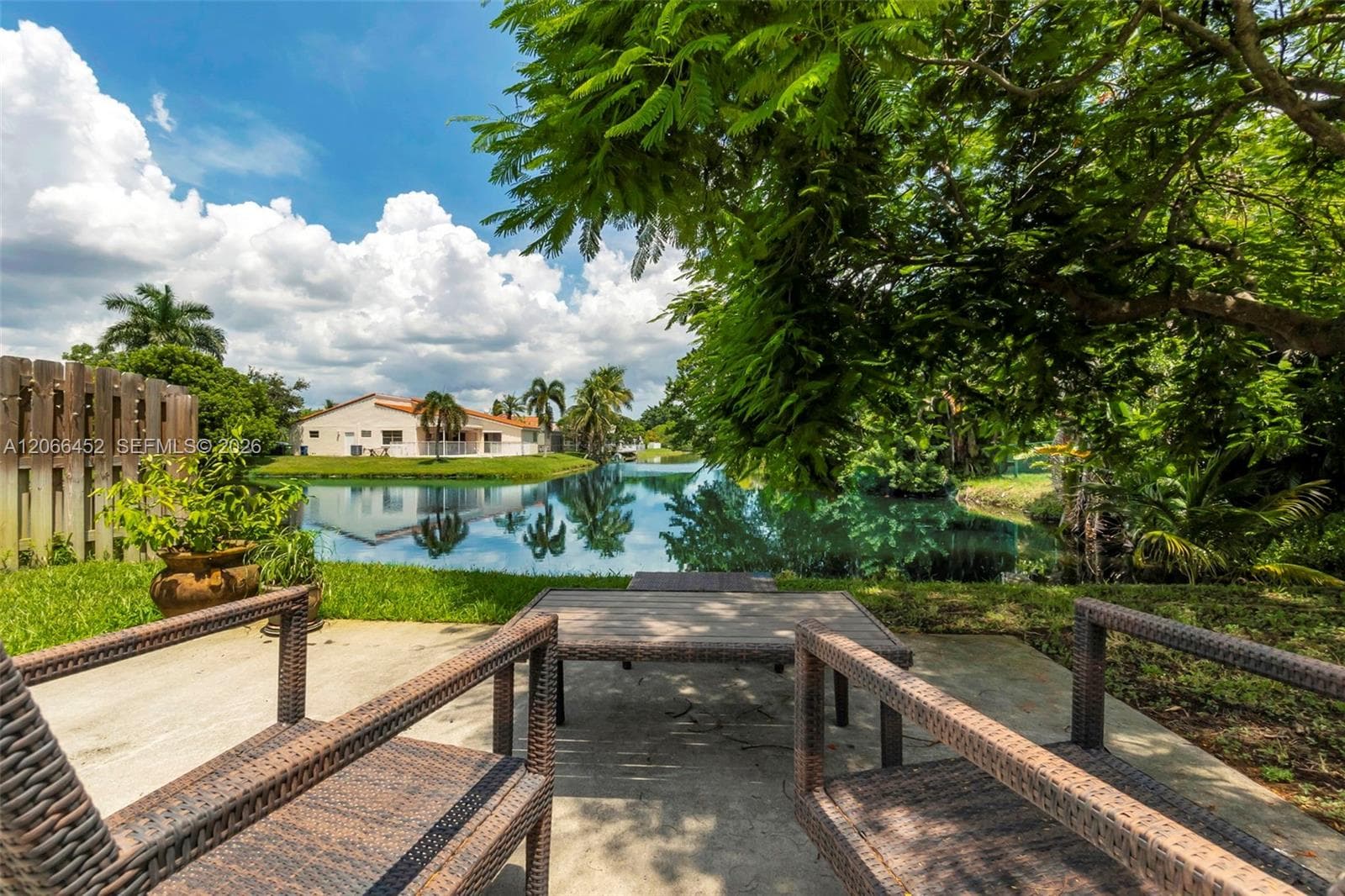 16850 Crestview Ln, Weston FL 33326 photo 3
