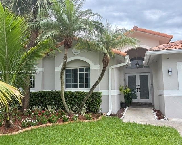 16850 Crestview Ln, Weston FL 33326