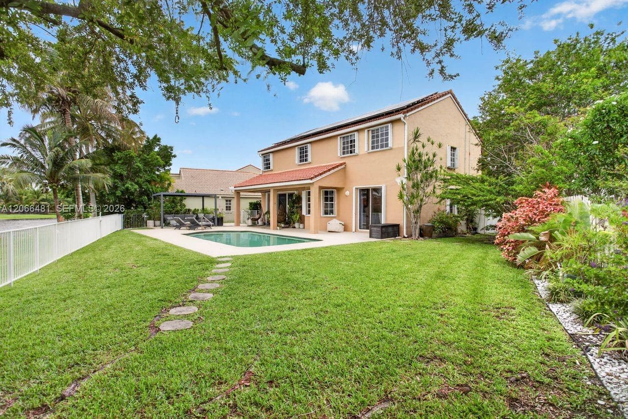 480 Cambridge Dr, Weston FL 33326 photo 3