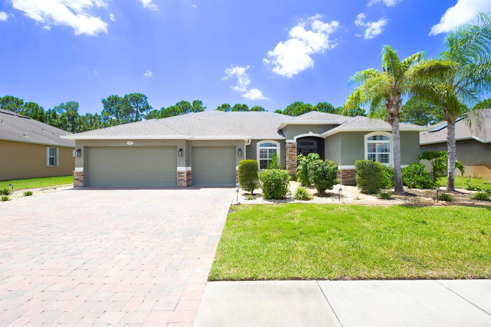 539 Easton Forest Circle SE, Palm Bay FL 32909 photo 4