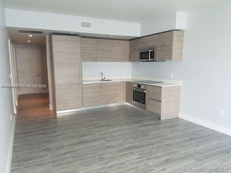 1300 S Miami Ave # 4308, Miami FL 33130 photo 5