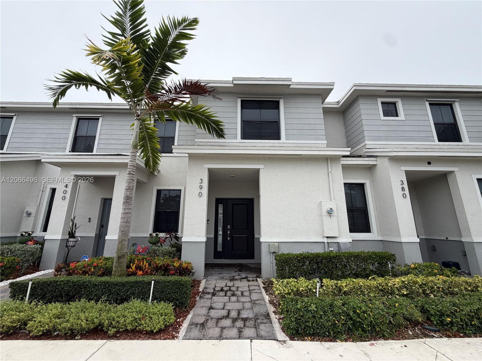 390 NE 12th St, Florida City FL 33034
