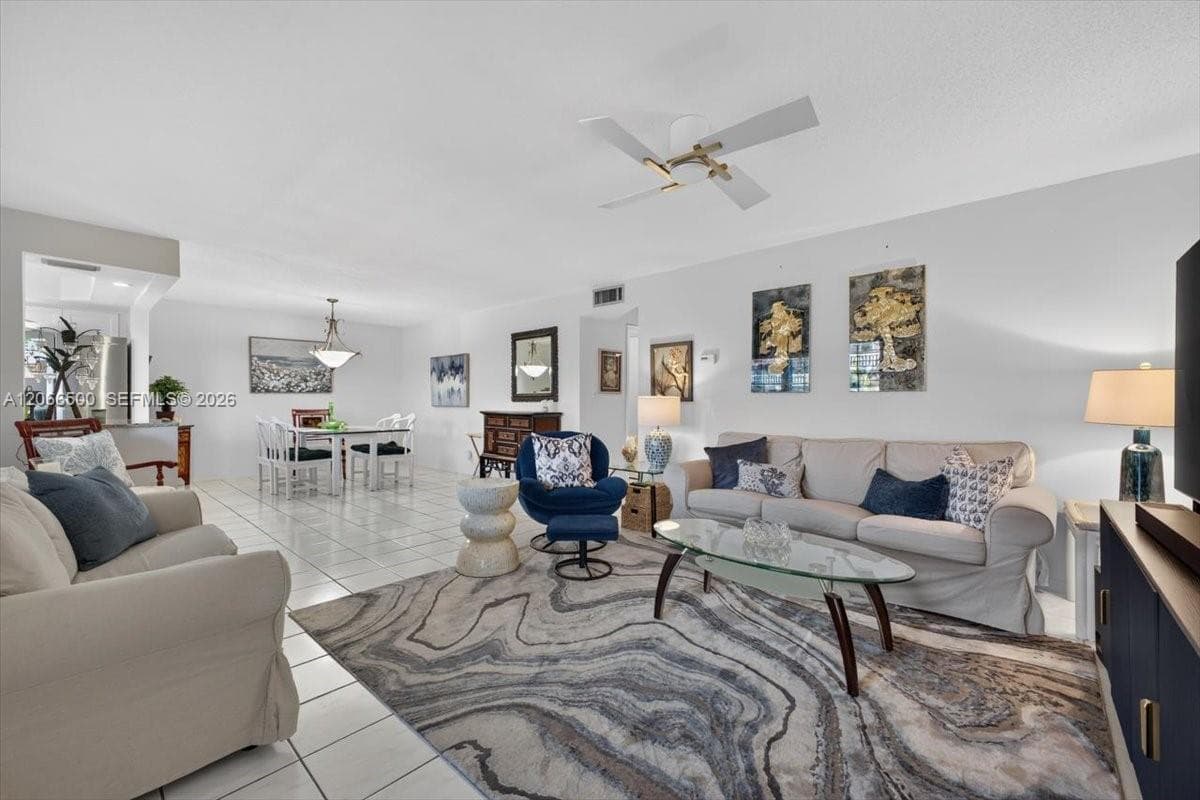 180 NE 12th Ave # 11D, Hallandale Beach FL 33009 photo 2