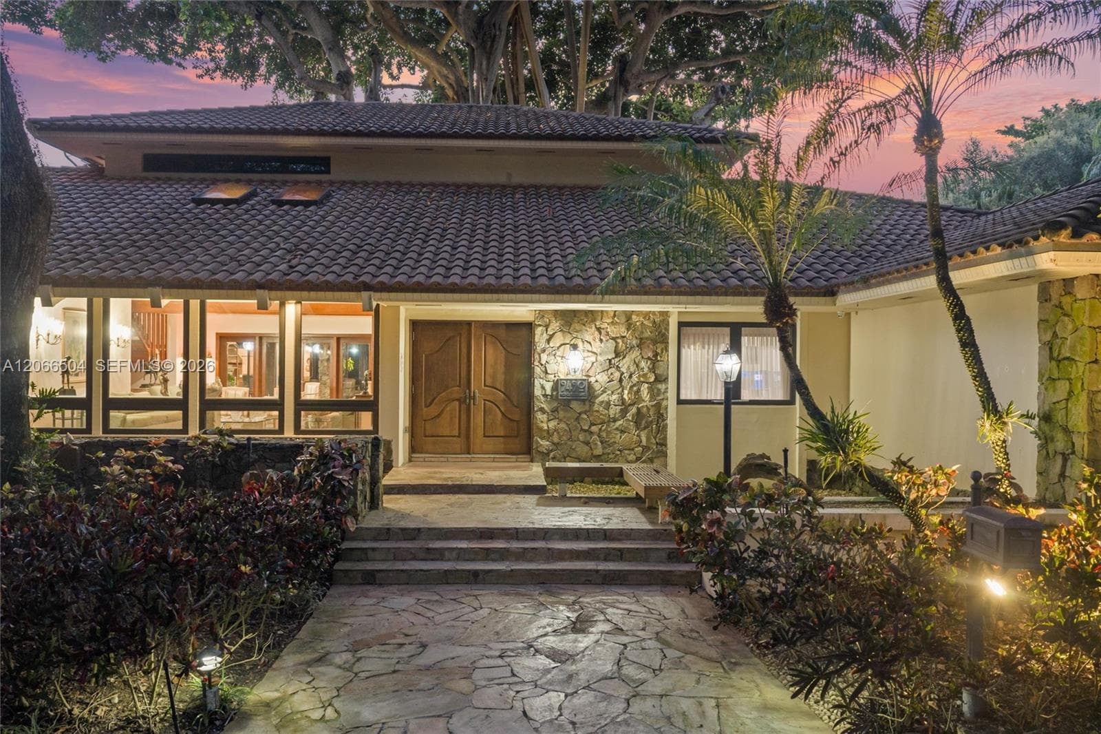 9490 Old Cutler Ln, Coral Gables FL 33156 photo 2