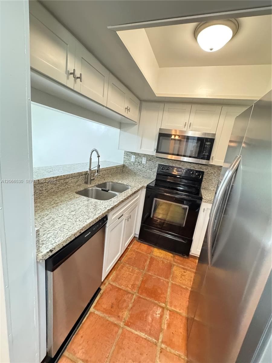 8999 SW 123rd Ct # 112, Miami, FL 33186 photo 4