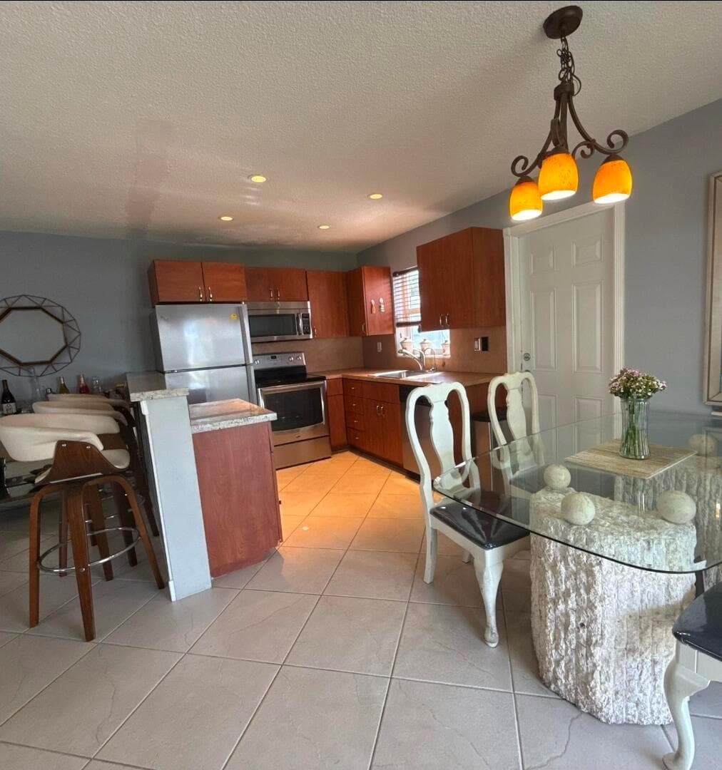 4301 NW 1st Terrace, Deerfield Beach FL 33064 photo 2
