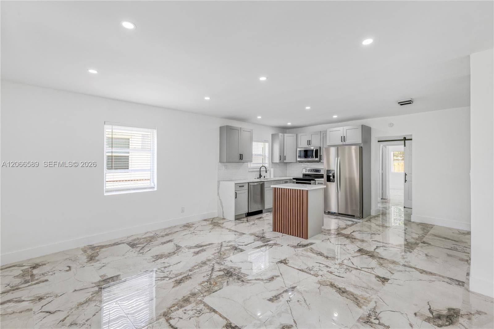 809 SW 17th St # 1, Fort Lauderdale FL 33315 photo 4