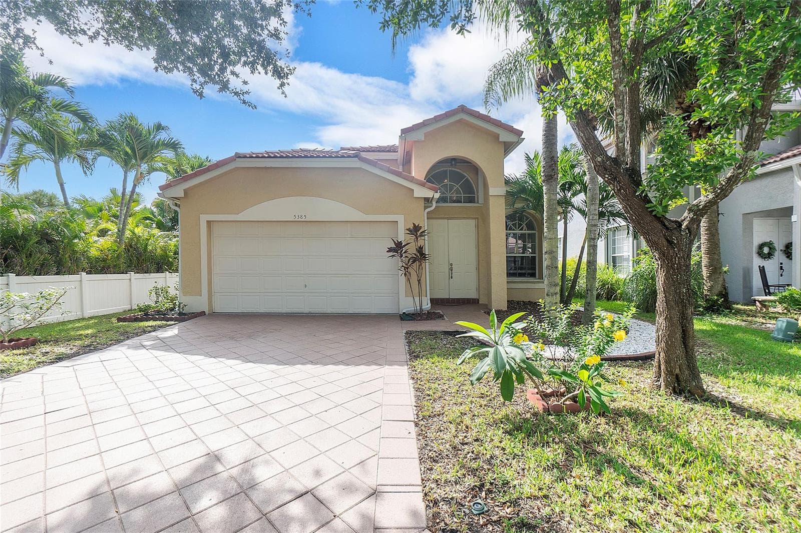5385 NW 124th Way, Coral Springs FL 33076 photo 2