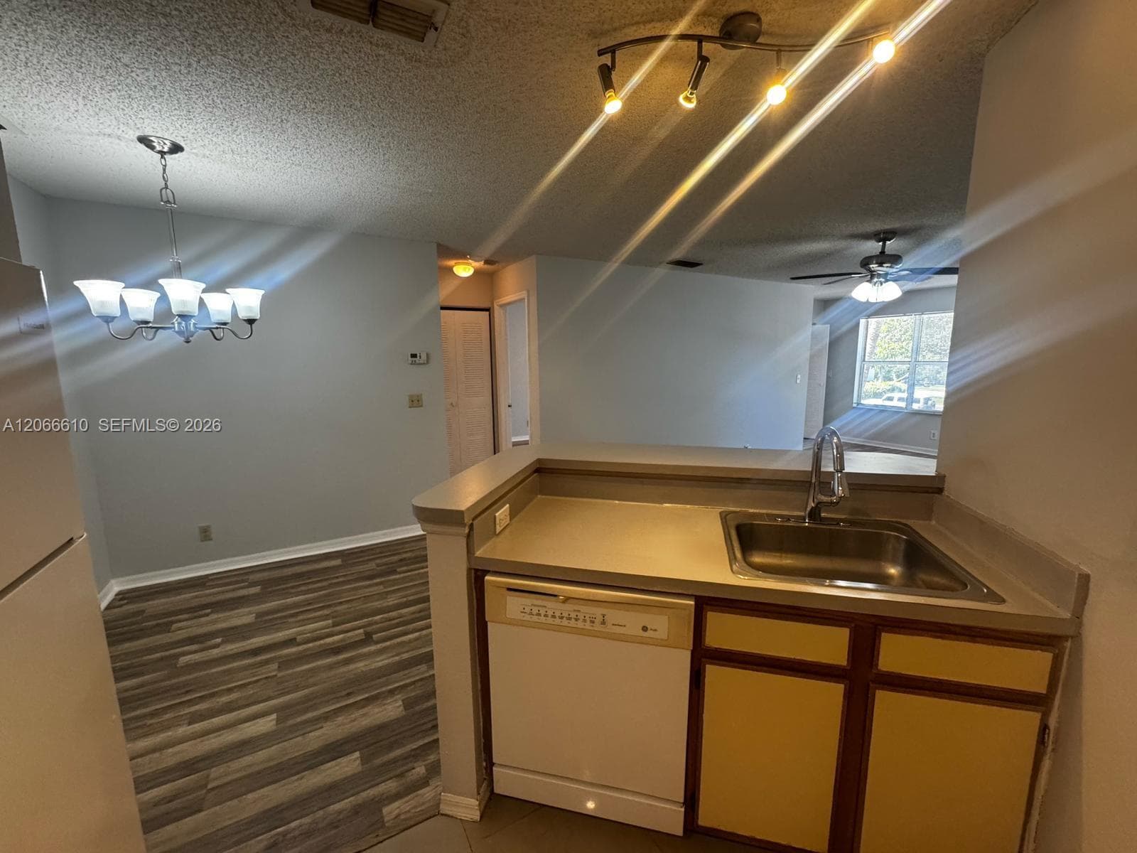 3360 N Pinewalk Dr N # 1324, Margate FL 33063 photo 5