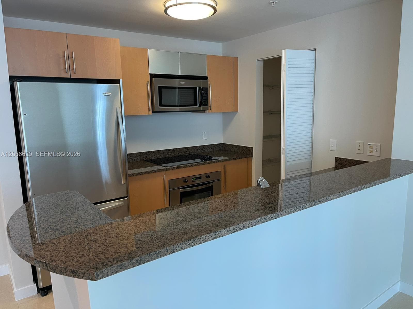 300 S Biscayne Blvd # T-2804, Miami FL 33131 photo 3