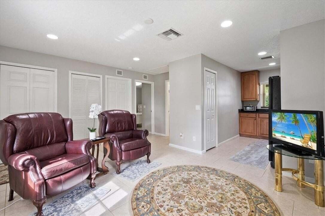 17065 82ND Road N, FL 33470 photo 2