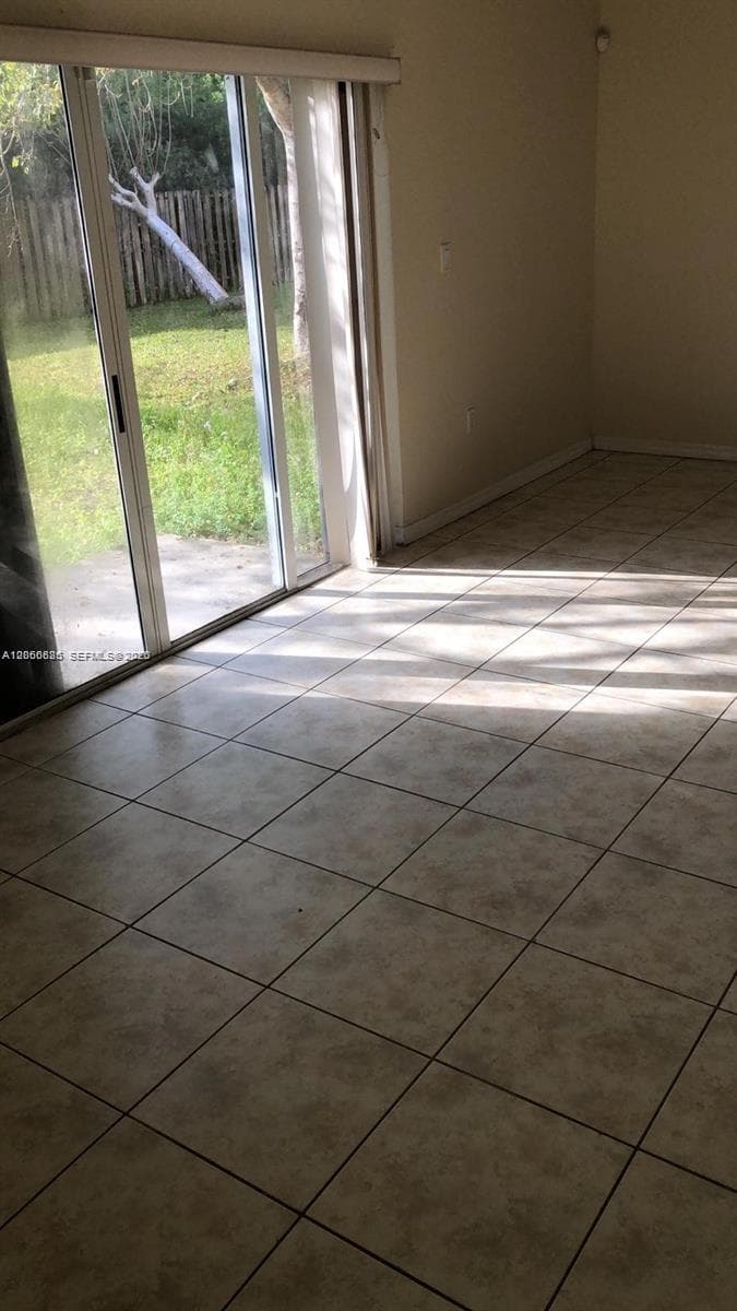 661 SW 10th st # 661, Florida City FL 33034 photo 3