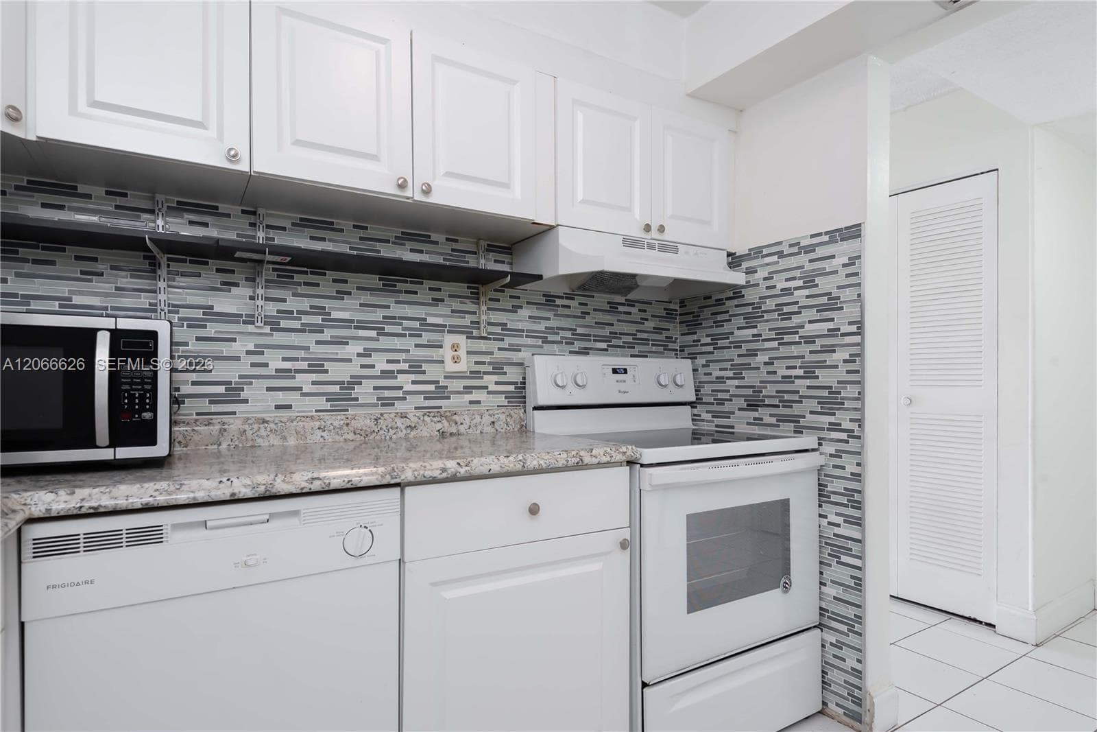 16751 NE 9th Ave # 401, North Miami Beach FL 33162 photo 3