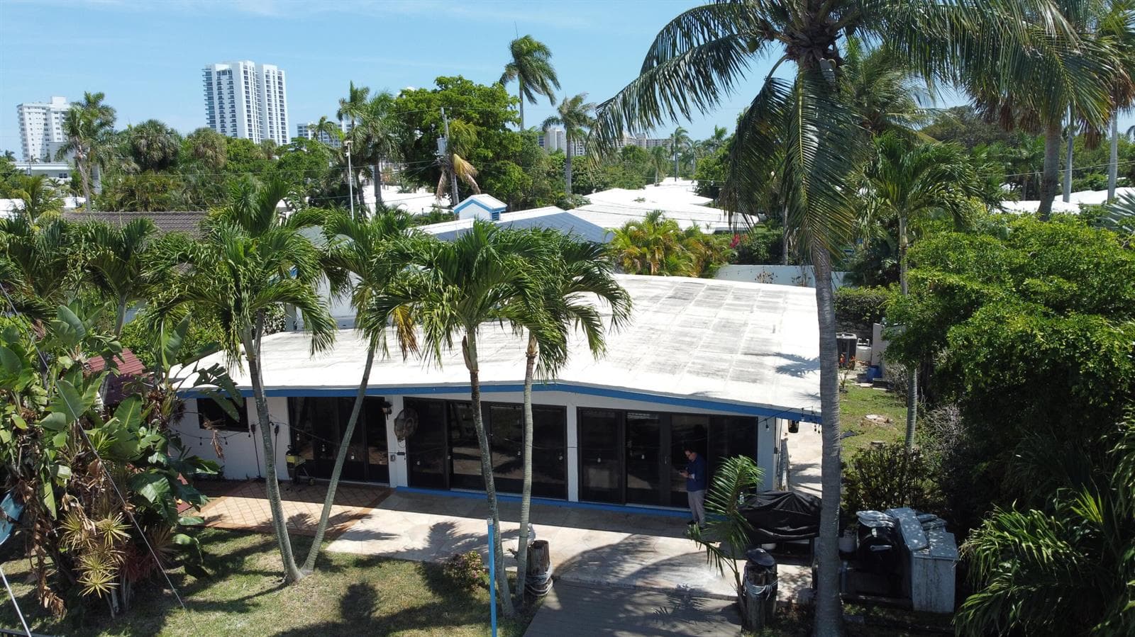 11 SUNSET Lane, Lauderdale By The Sea FL 33062 photo 2