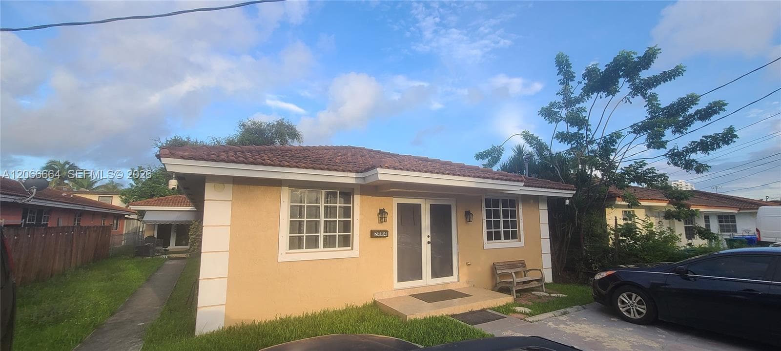 2884 SW 36th Ave, Miami FL 33133 photo 2