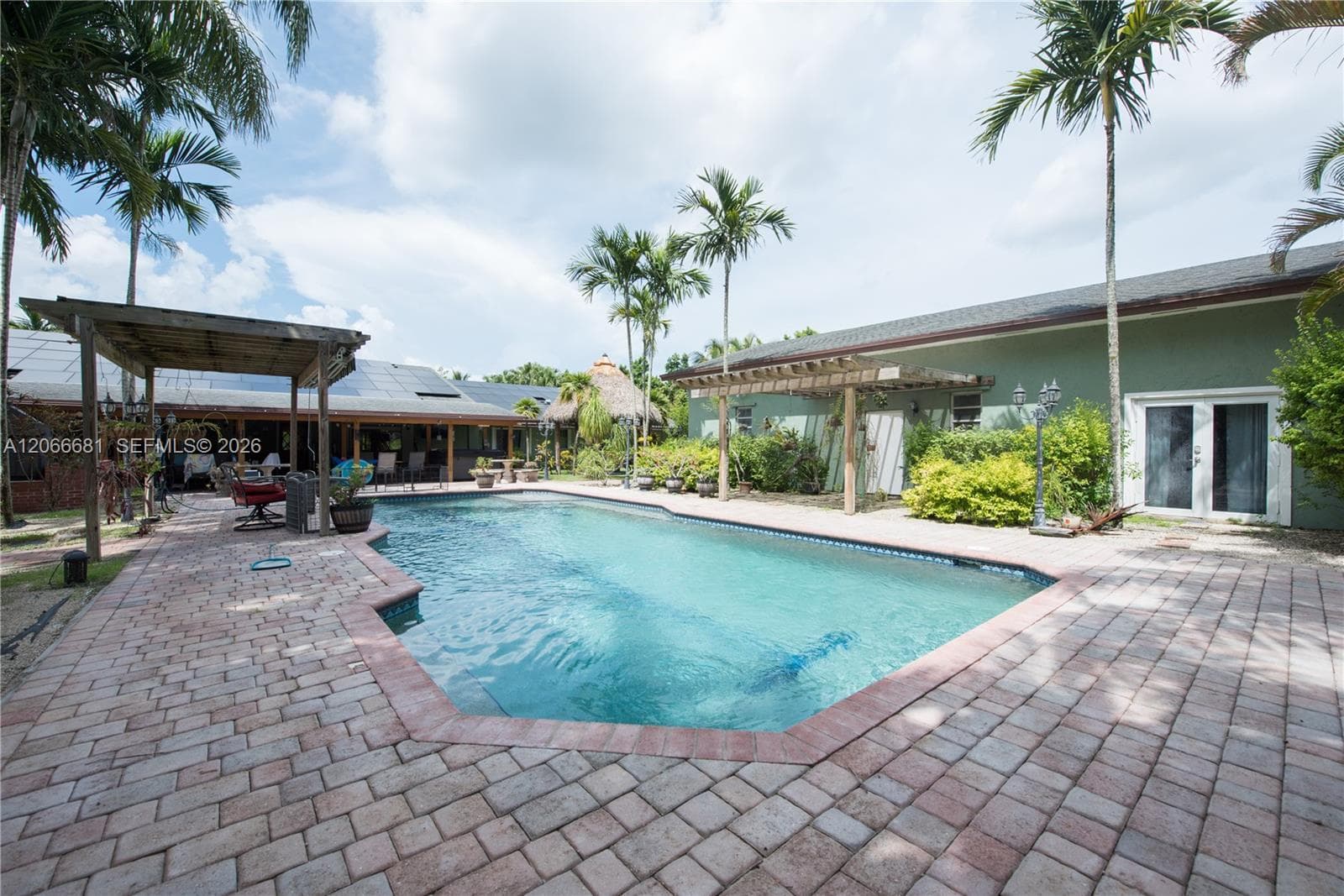 15720 SW 258th St, Homestead, FL 33031 photo 2