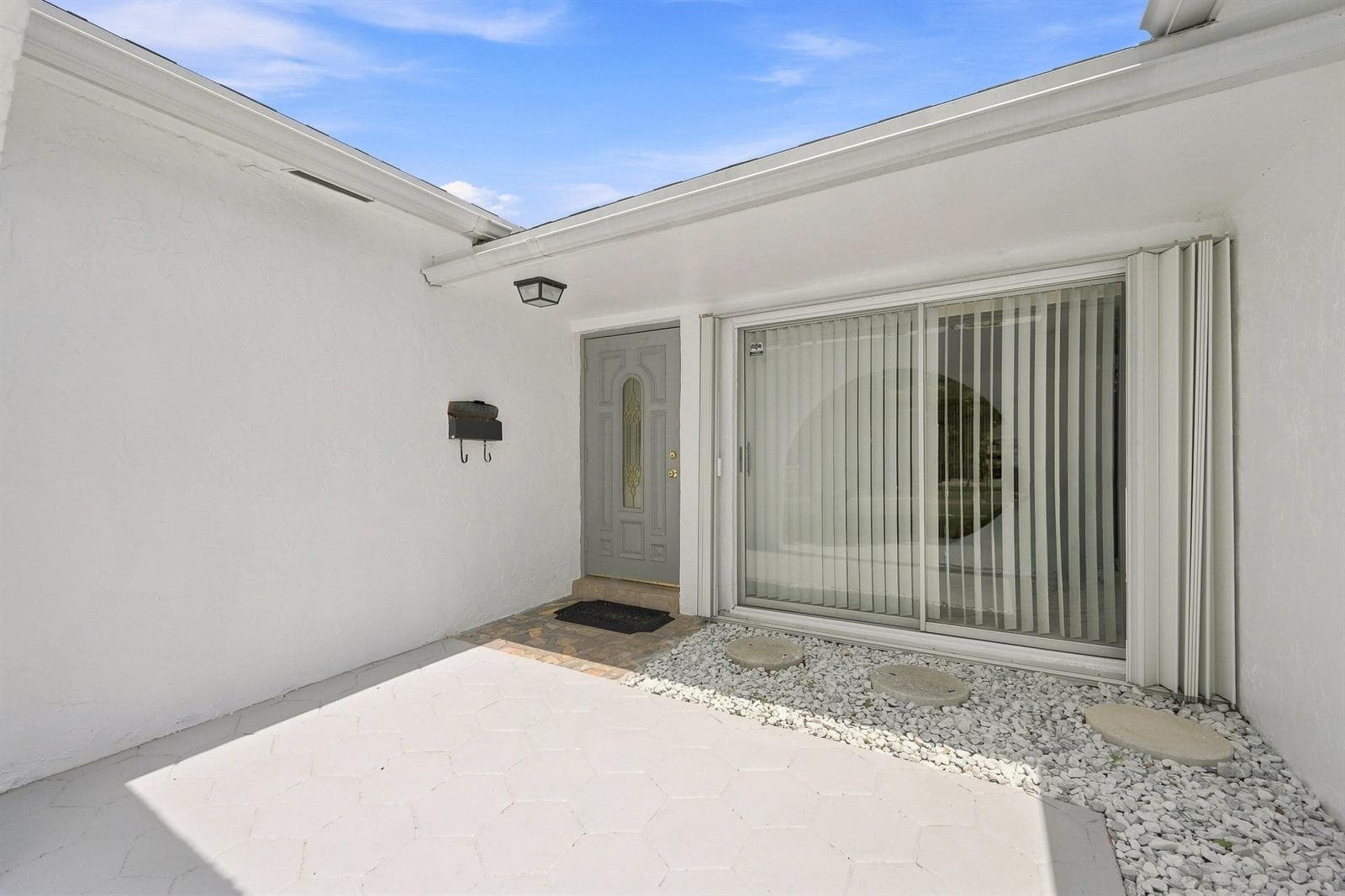 8481 NW 24TH Street, Sunrise FL 33322 photo 5
