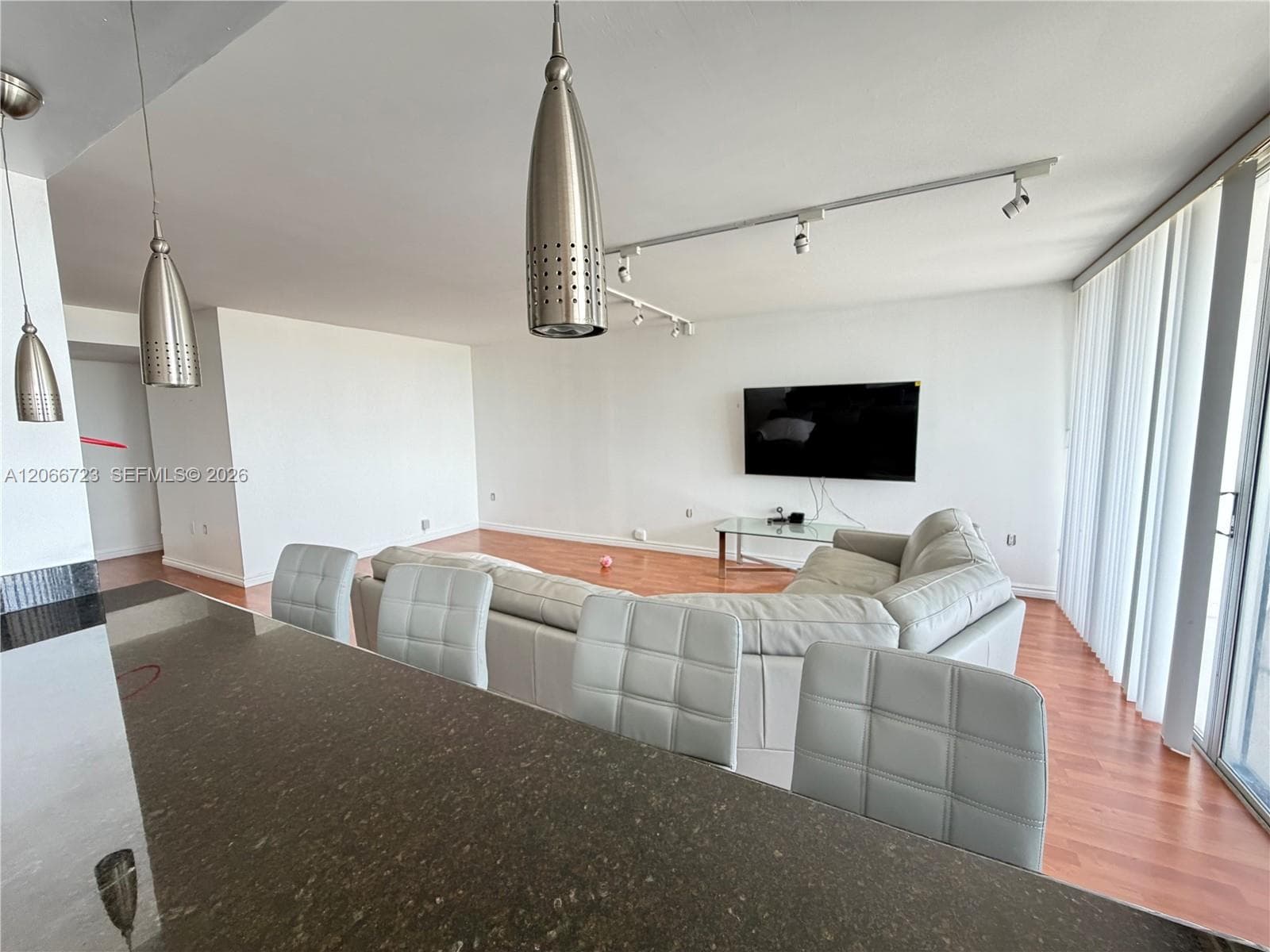 18031 Biscayne Blvd # 601, Aventura FL 33160 photo 4