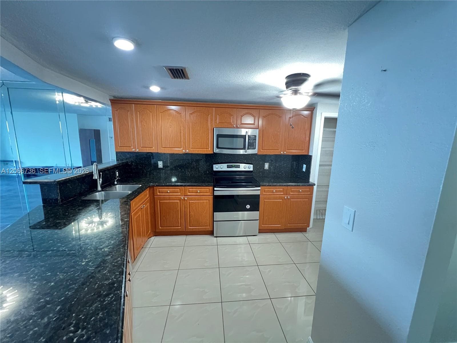 1770 NE 191st St # 509-1, Miami FL 33179 photo 3