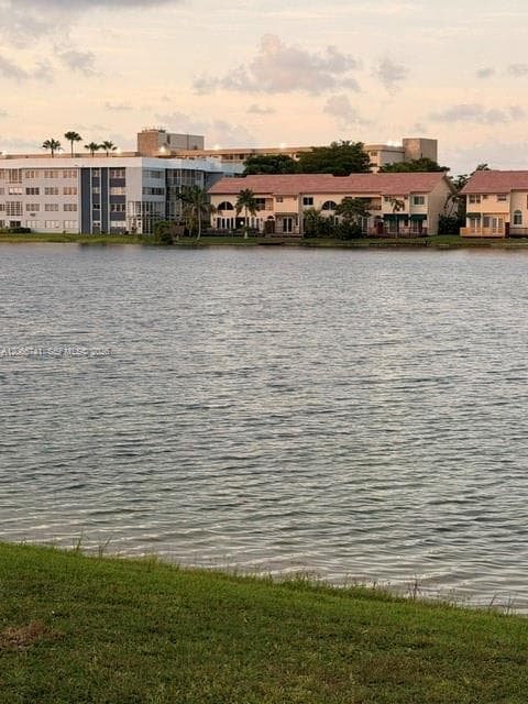 780 NE 199th St # 207E, Miami FL 33179 photo 3