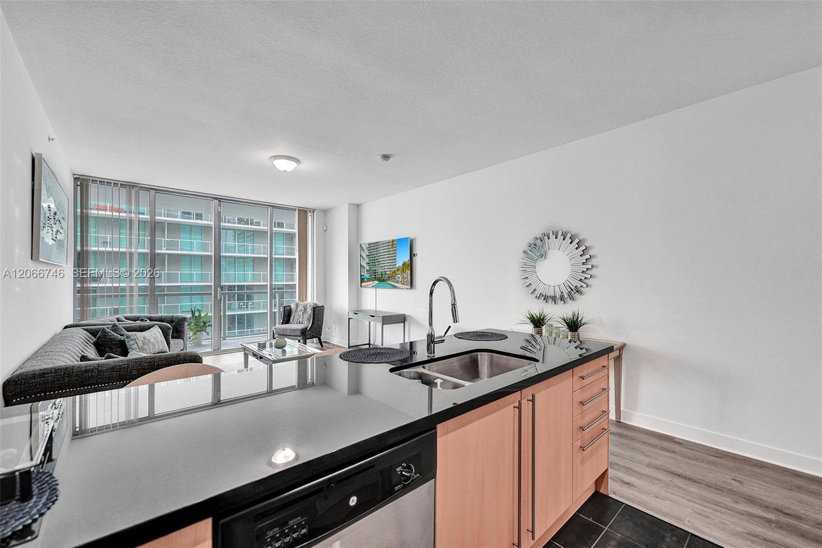 79 SW 12th St # 3608-S, Miami FL 33130 photo 5