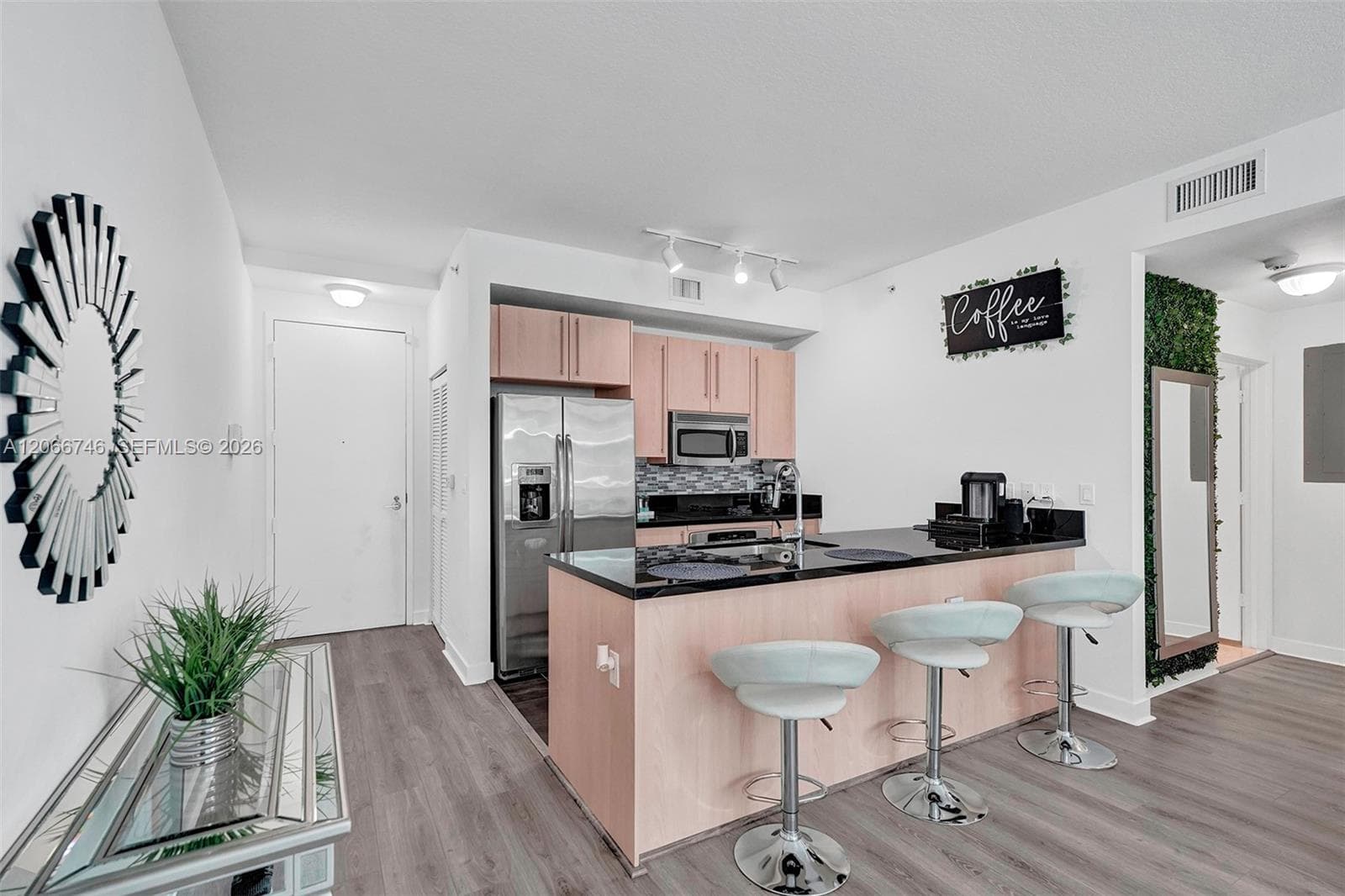 79 SW 12th St # 3608-S, Miami FL 33130 photo 4