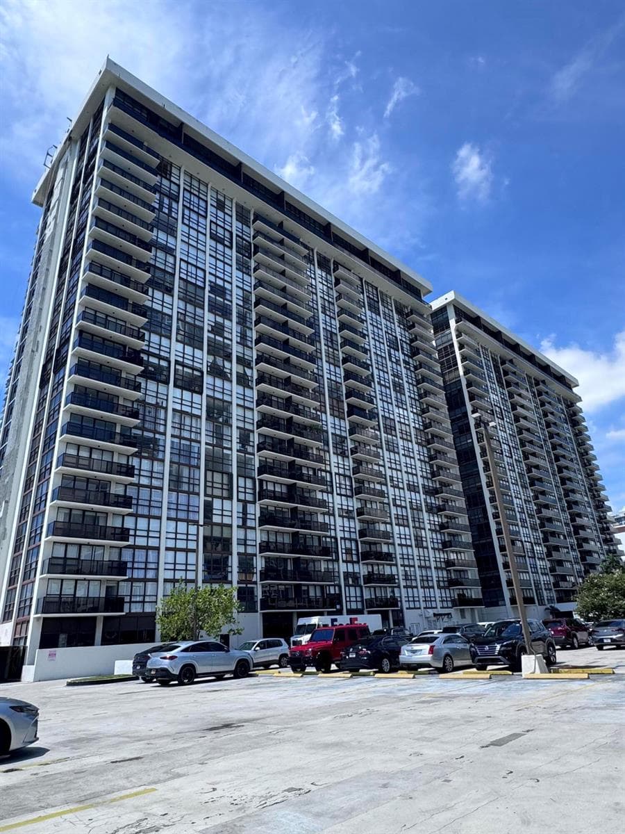 600 NE 36TH Street # 1112, Miami FL 33137