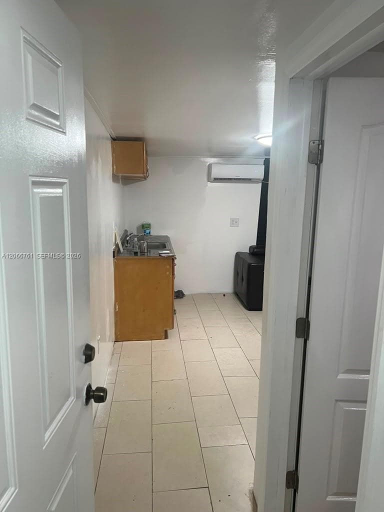 6841 Atlanta St, Hollywood FL 33024 photo 2