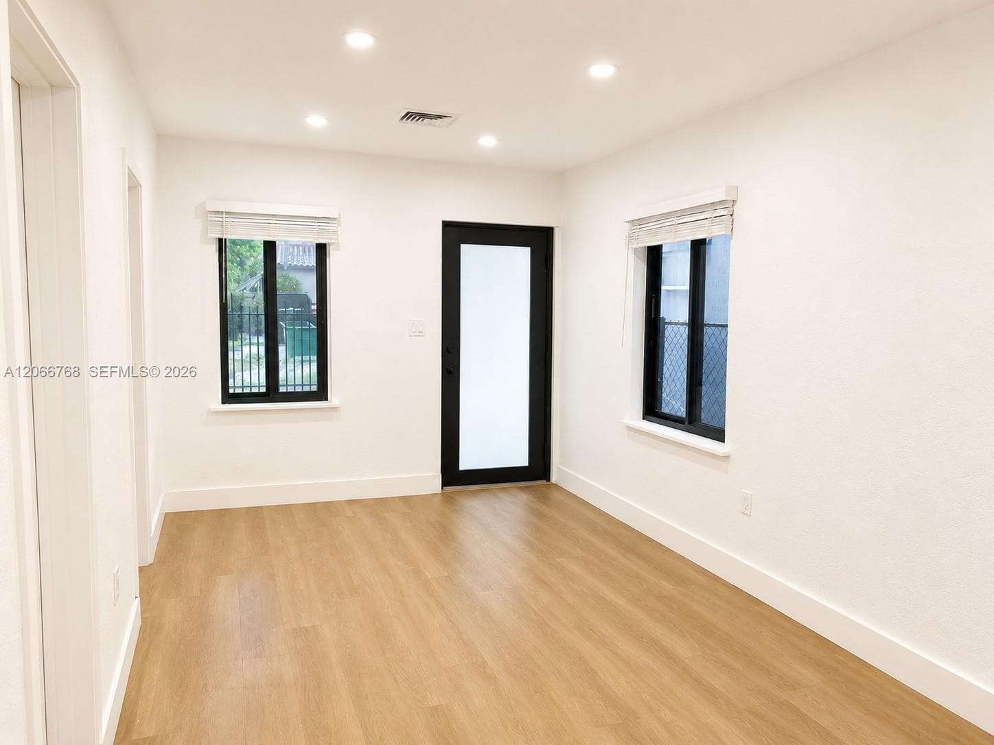 2415 NW 15th St, Miami FL 33125 photo 3