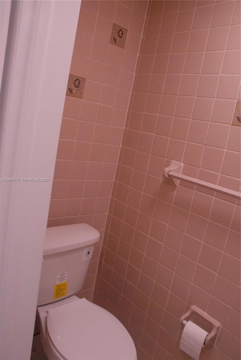 10907 N Kendall Dr # 416, Miami FL 33176 photo 5