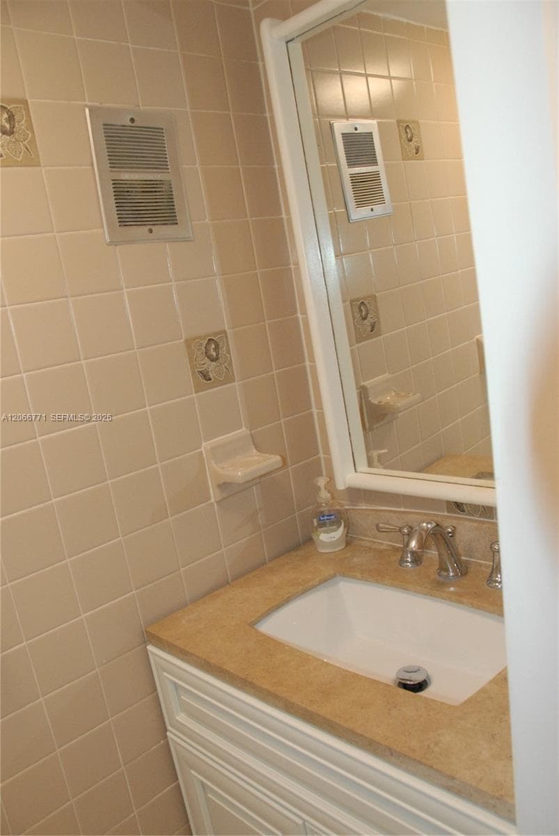 10907 N Kendall Dr # 416, Miami FL 33176 photo 4