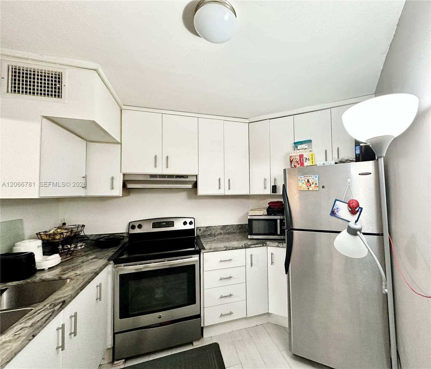 9427 Fontainebleau Blvd # 102-34, Miami, FL 33172 photo 2