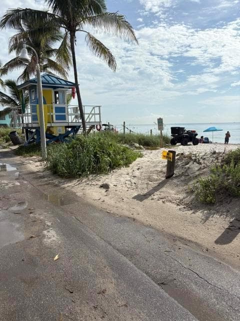 5785 N SURF Road, Hollywood FL 33019 photo 5