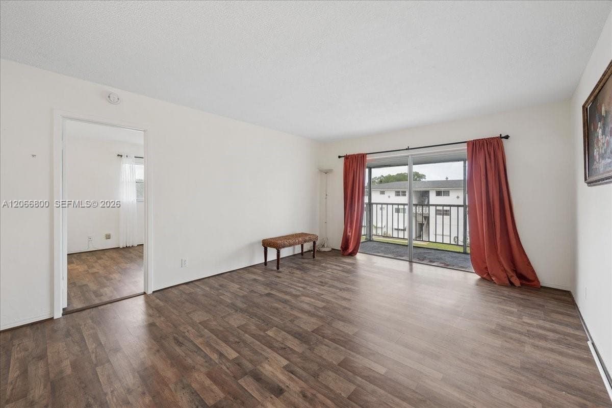 1200 Hillcrest Ct # 315, Hollywood FL 33021